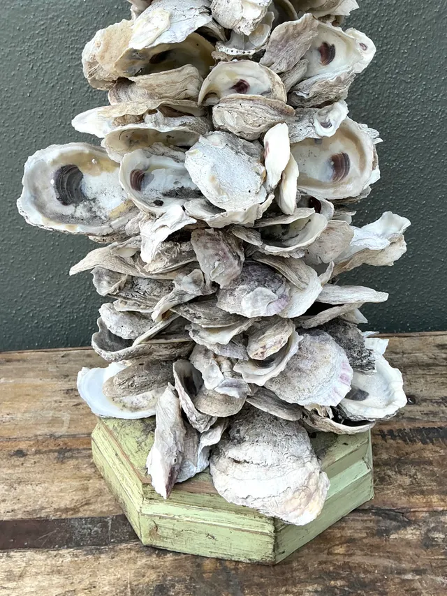 Vintage Oyster Shell Table Lamp — additional photo 1