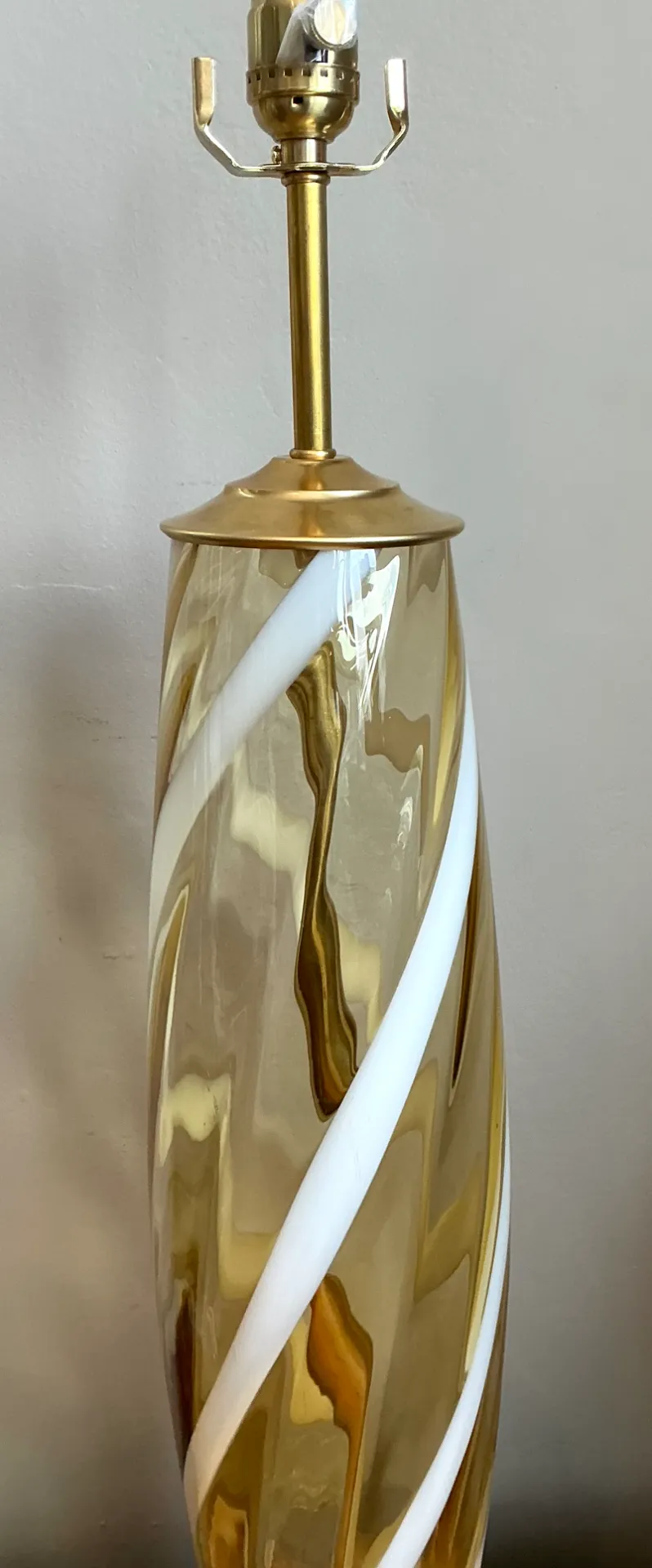Vintage Murano Swirled Glass Table Lamp — additional photo 2