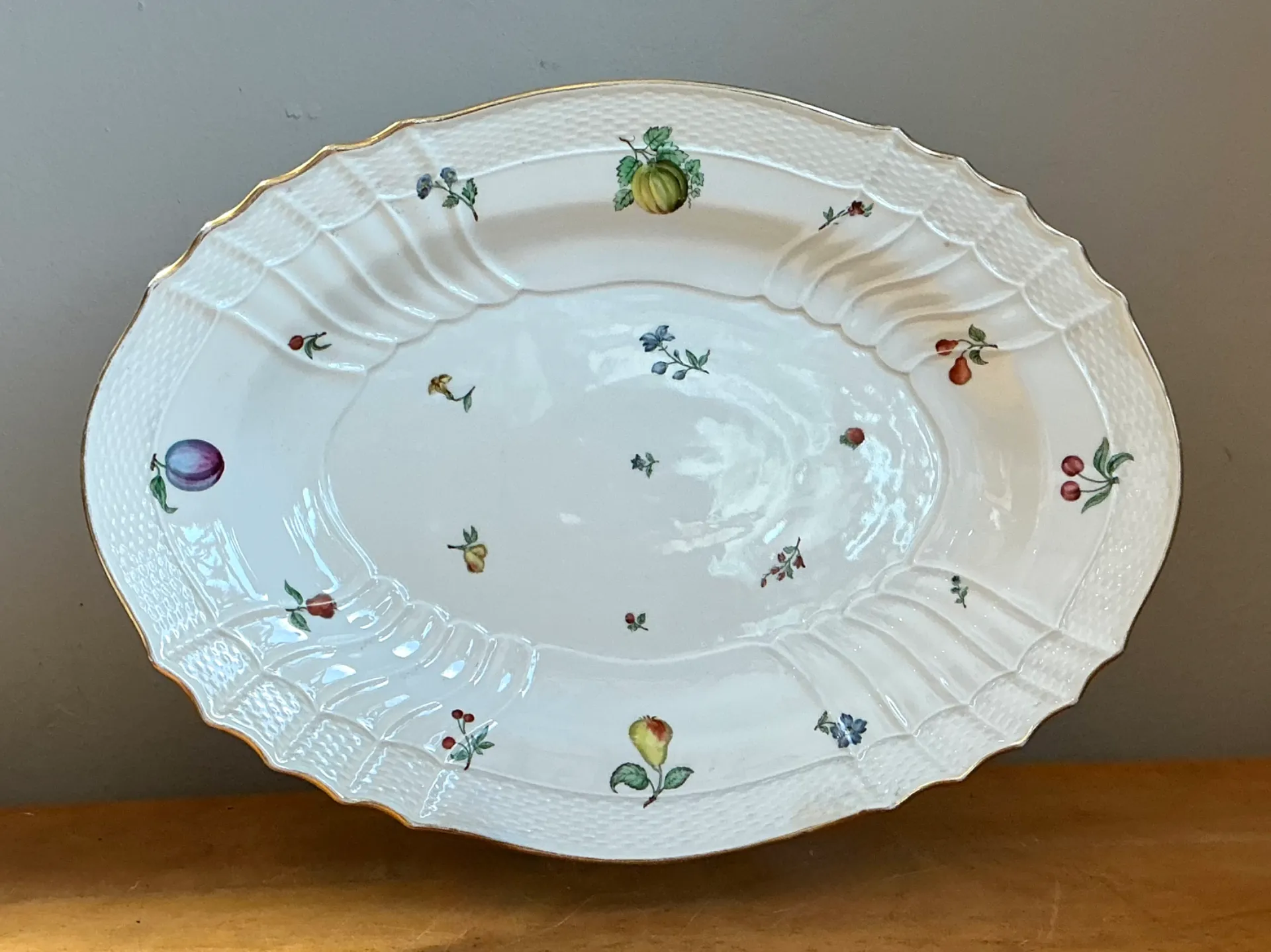 Vintage Richard Ginori Fruit Motif Ceramic Platter — additional photo 4