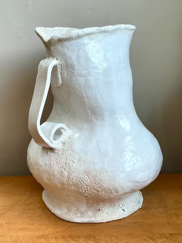 Vintage Monumental White Ceramic Double-Handled Vase — additional photo 4