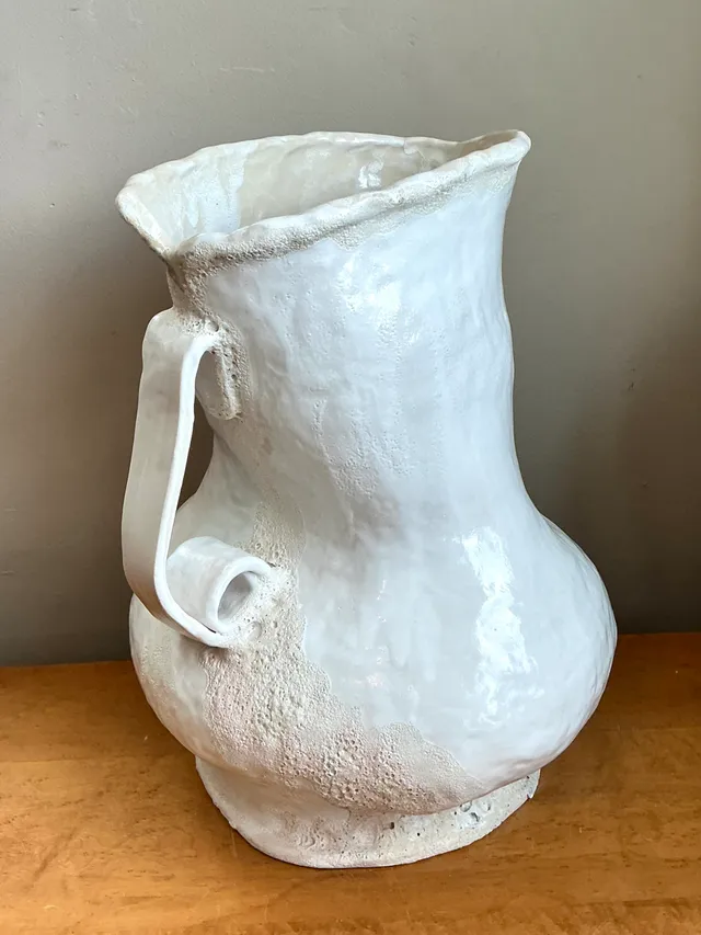 Vintage Monumental White Ceramic Double-Handled Vase — additional photo 8