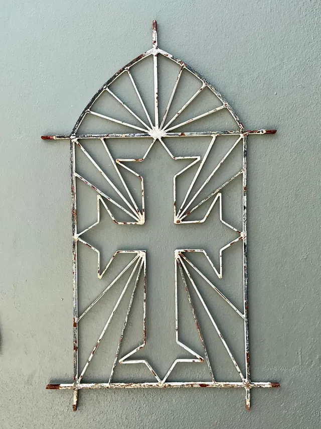 Vintage Architectural Element Metal Cross Window Grate — additional photo 7