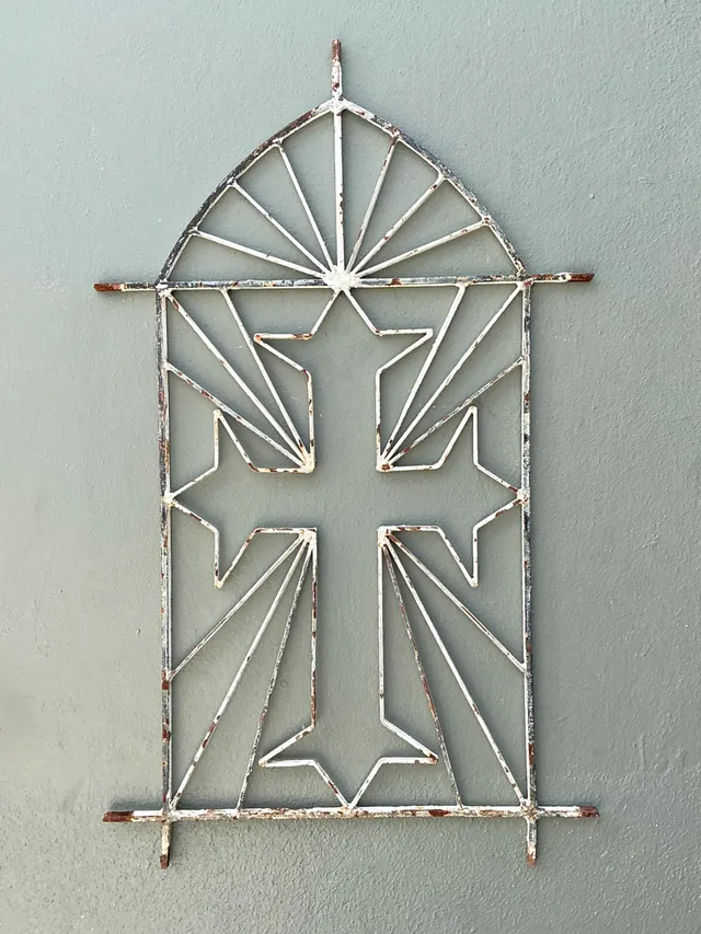 Vintage Architectural Element Metal Cross Window Grate — additional photo 1