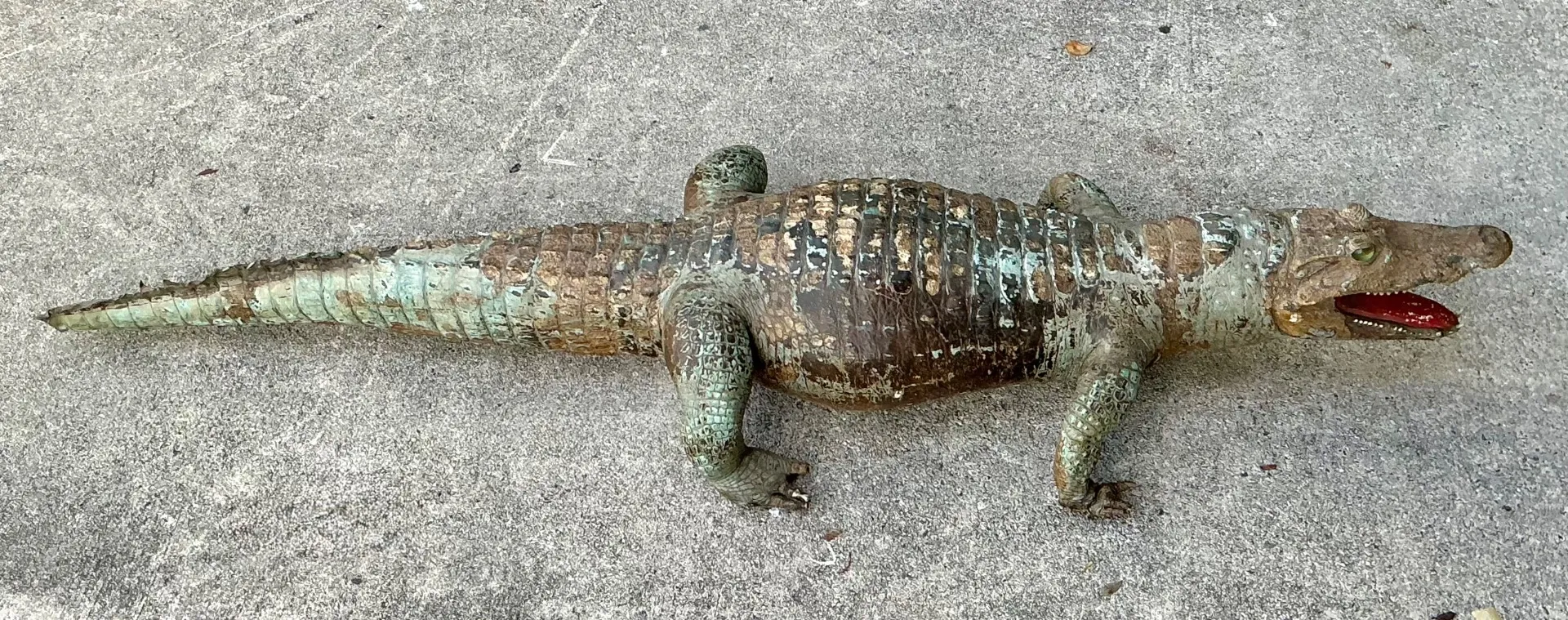 Vintage MCM Taxidermy Alligator — additional photo 6