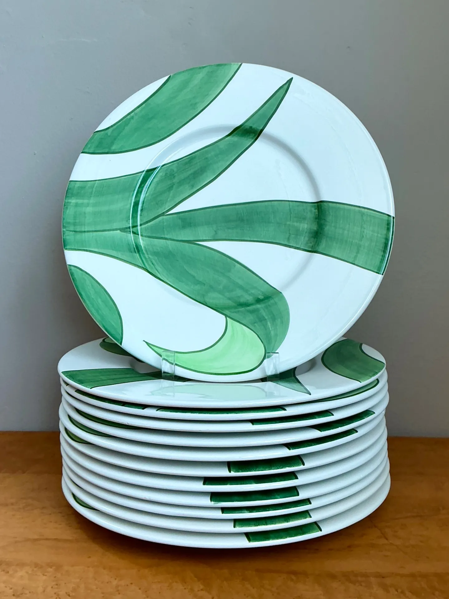 Vintage Italian Vietri Glazed Ceramic Palm Plates - Set Of 12  — additional photo 3