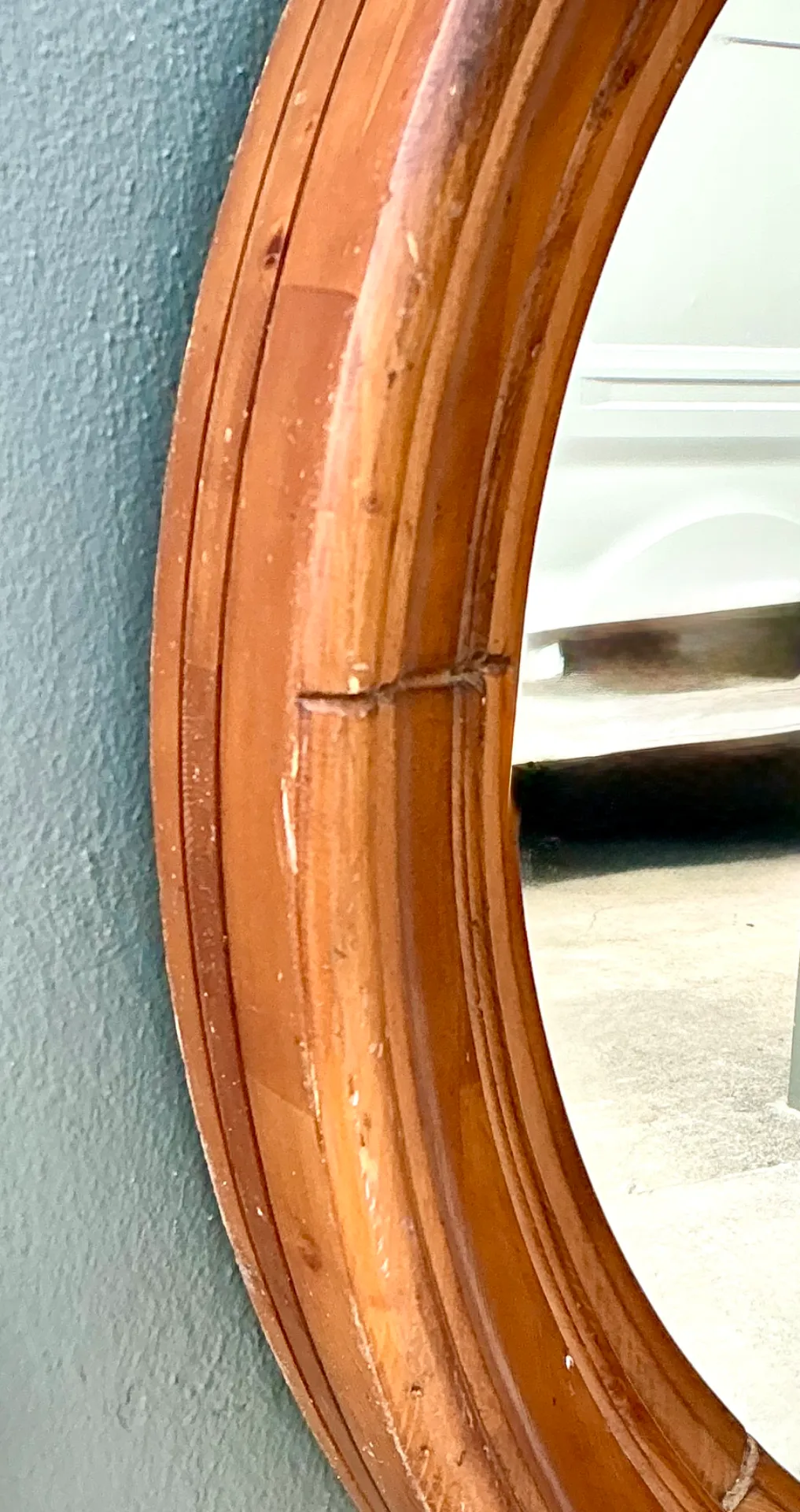 Vintage Round Wood Frame Mirror — additional photo 8