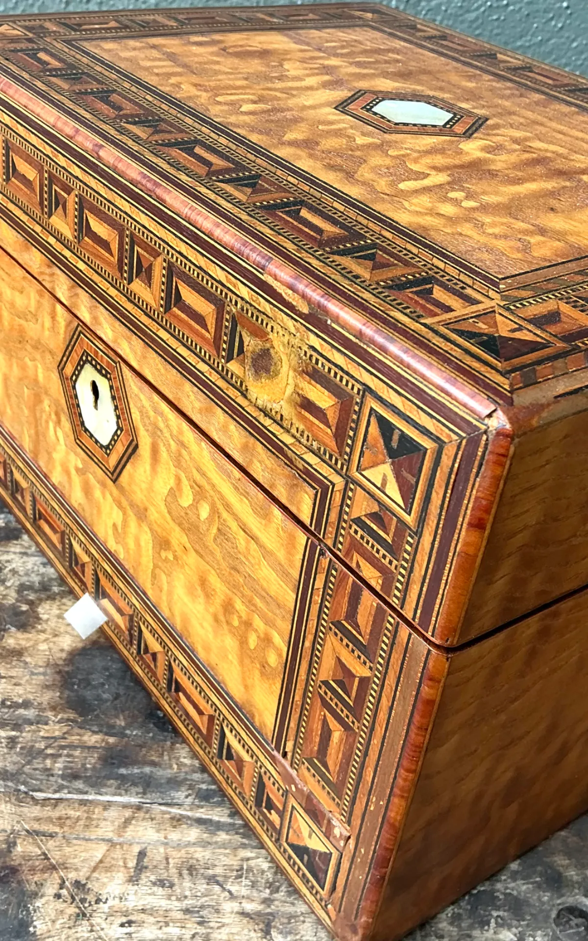 Vintage Marquetry Inlaid Wood Box — additional photo 5