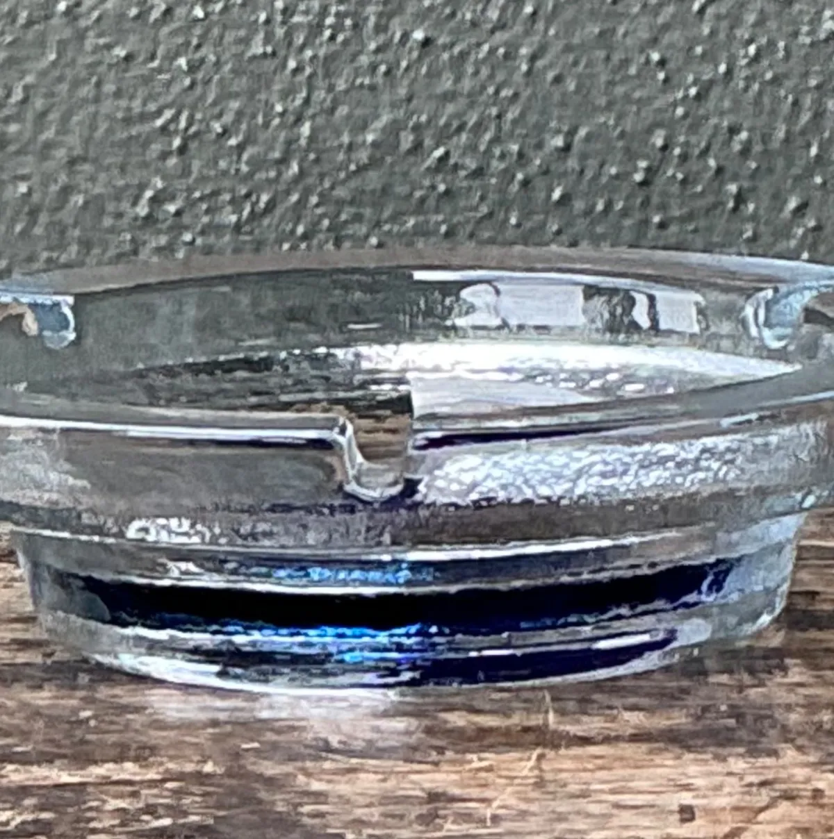 Vintage Mid-Century Modern Glass Ashtray — additional photo 4
