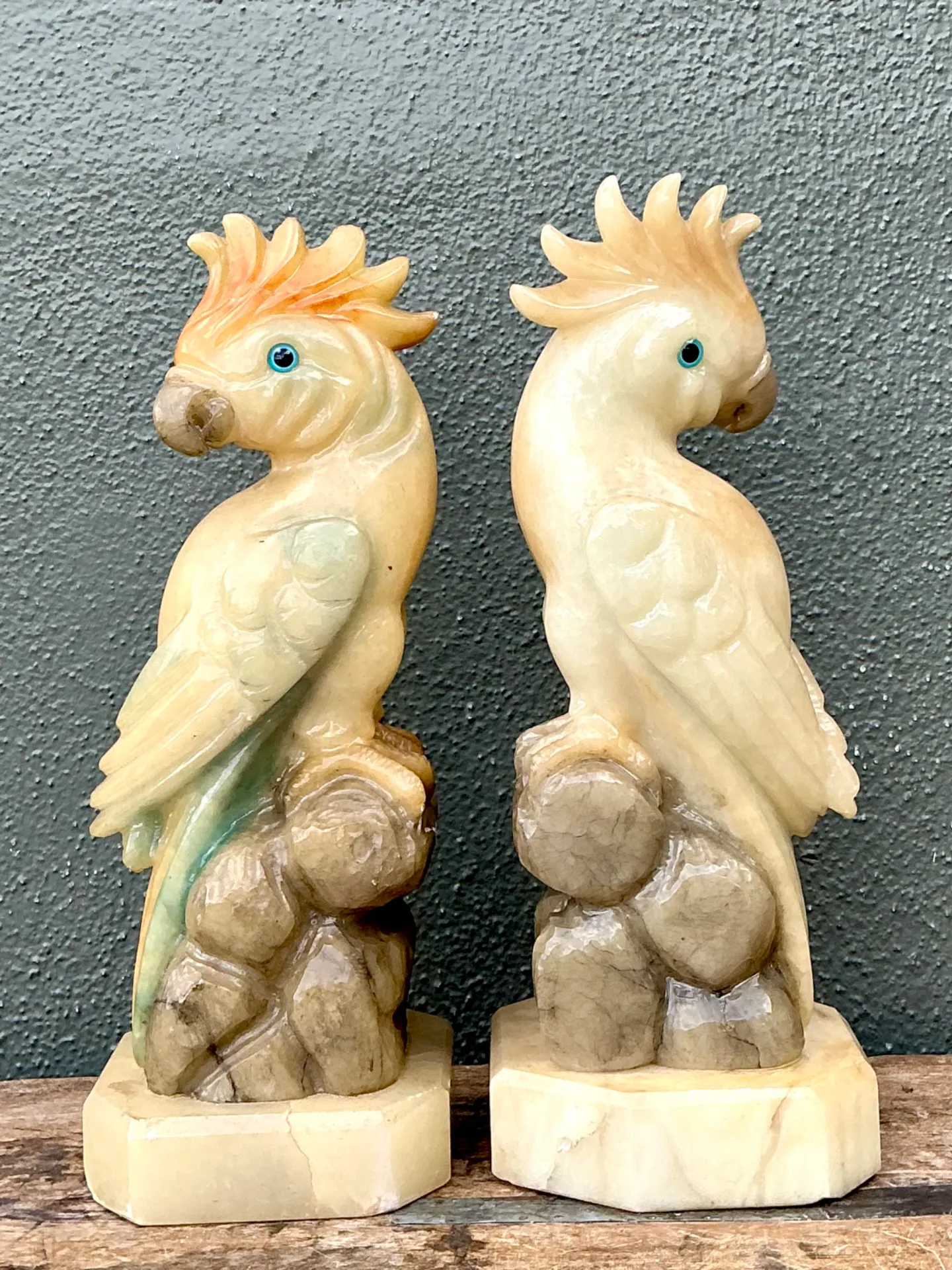 Vintage Onyx and Alabaster Cockatoos - A Pair — additional photo 4