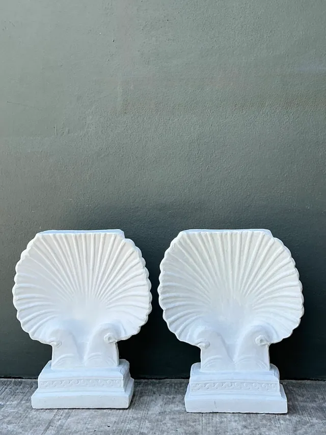 Vintage Cast Cement Shell Form Pedestals - Pair — additional photo 3