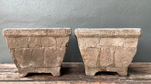Vintage Stone Outdoor Planters - Set of 2 — additional photo 2