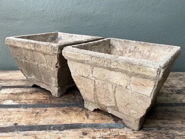 Vintage Stone Outdoor Planters - Set of 2 — additional photo 4