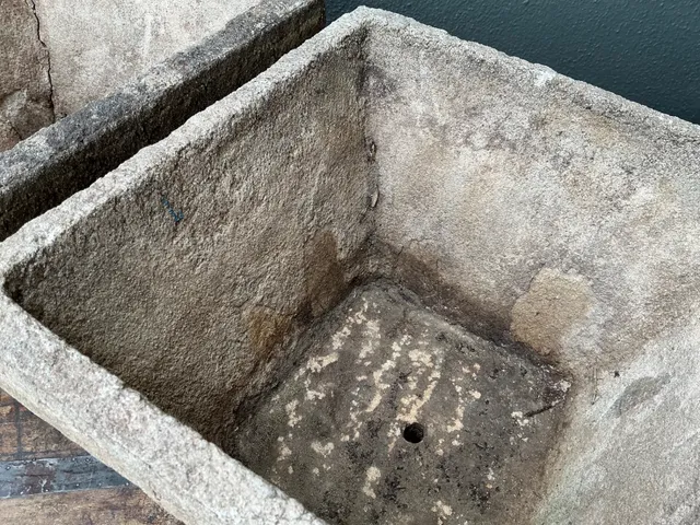 Vintage Stone Outdoor Planters - Set of 2 — additional photo 5