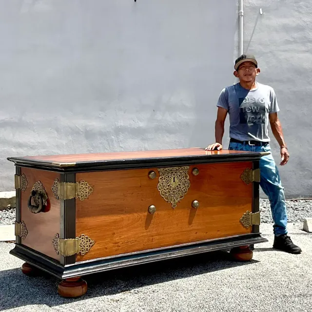 Late 20th Century Vintage Boho Ebony and Mahogany Blanket Chest — additional photo 2