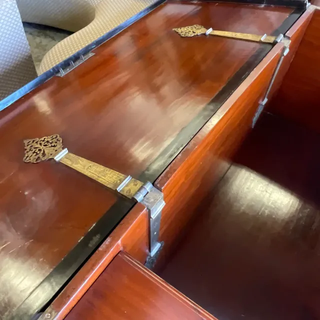 Late 20th Century Vintage Boho Ebony and Mahogany Blanket Chest — additional photo 6