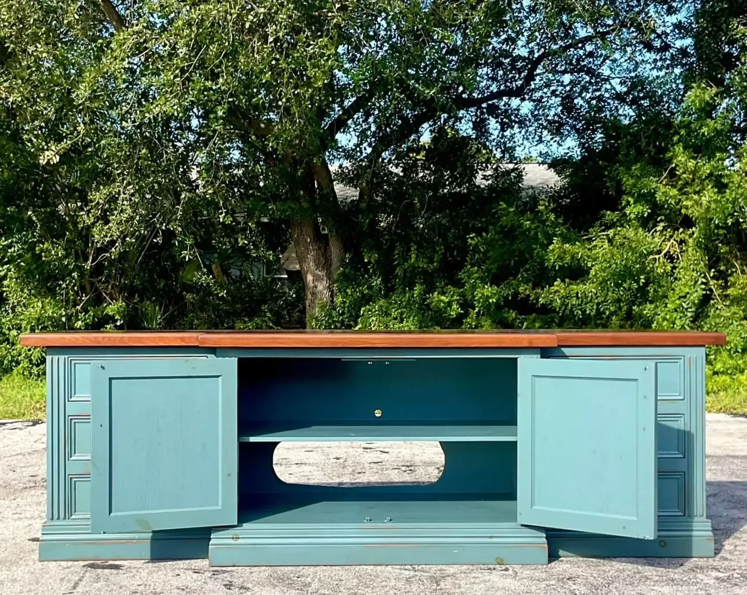Late 20th Century Vintage Boho Monumental Blue Wash Credenza — additional photo 6