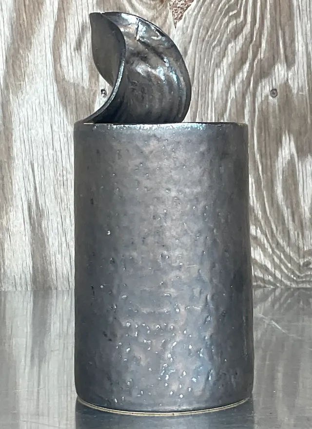 Late 20th Century Vintage Boho Studio Pottery Open Can Vase — additional photo 4