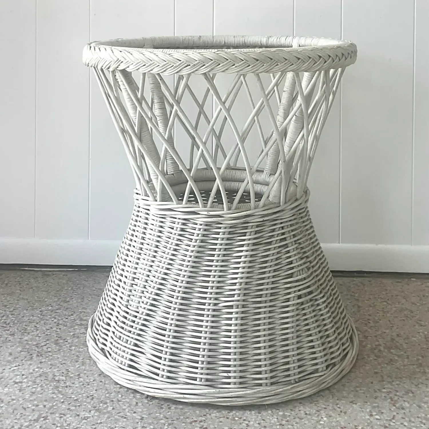 Late 20th Century Vintage Coastal Rattan Dining Table Pedestal — additional photo 7