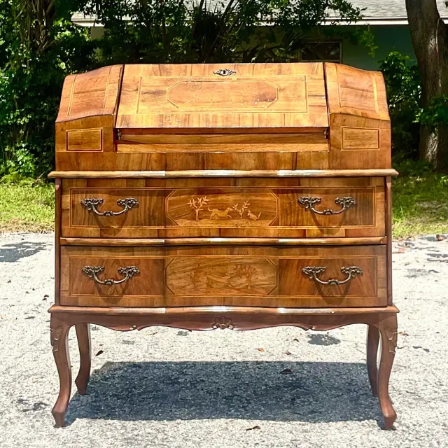 Late 20th Century Vintage Italian Inlaid Animal Marquetry Writing Desk — additional photo 2