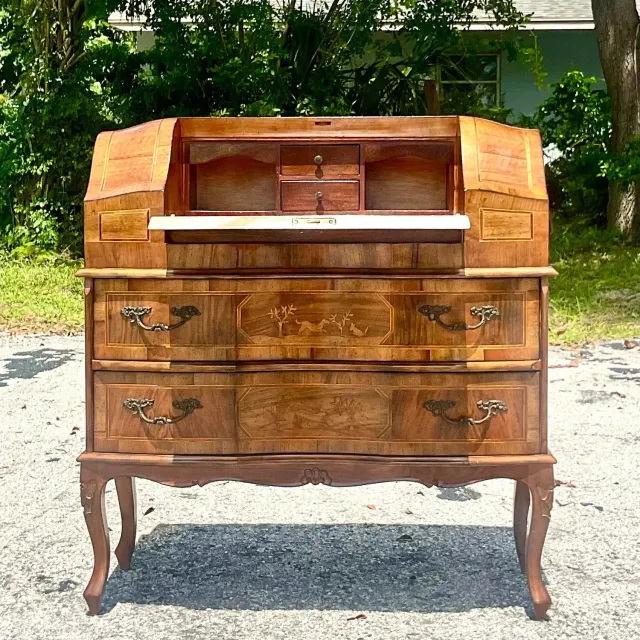 Late 20th Century Vintage Italian Inlaid Animal Marquetry Writing Desk — additional photo 7