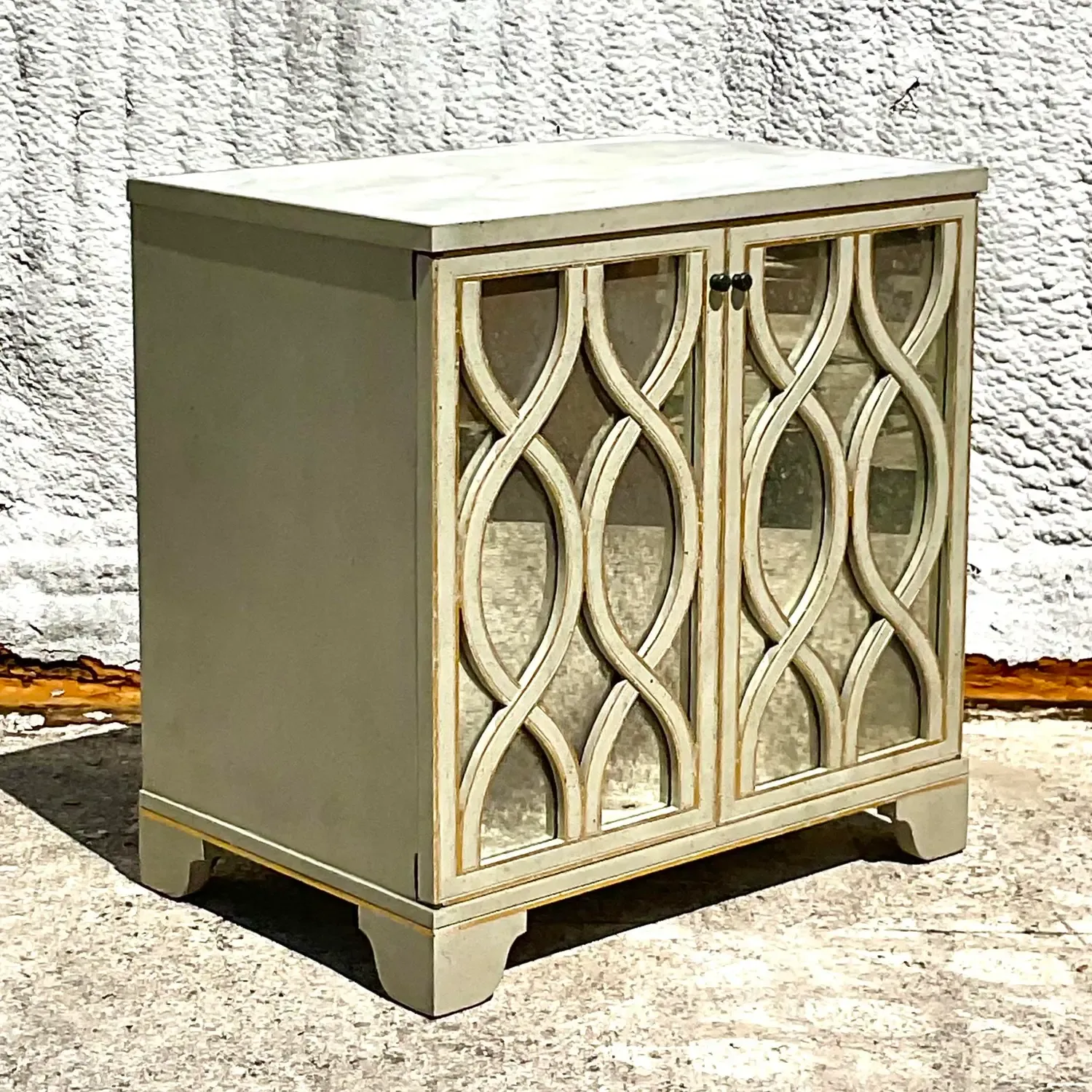 Late 20th Century Vintage Regency Gilt Tipped Cabinet — additional photo 2
