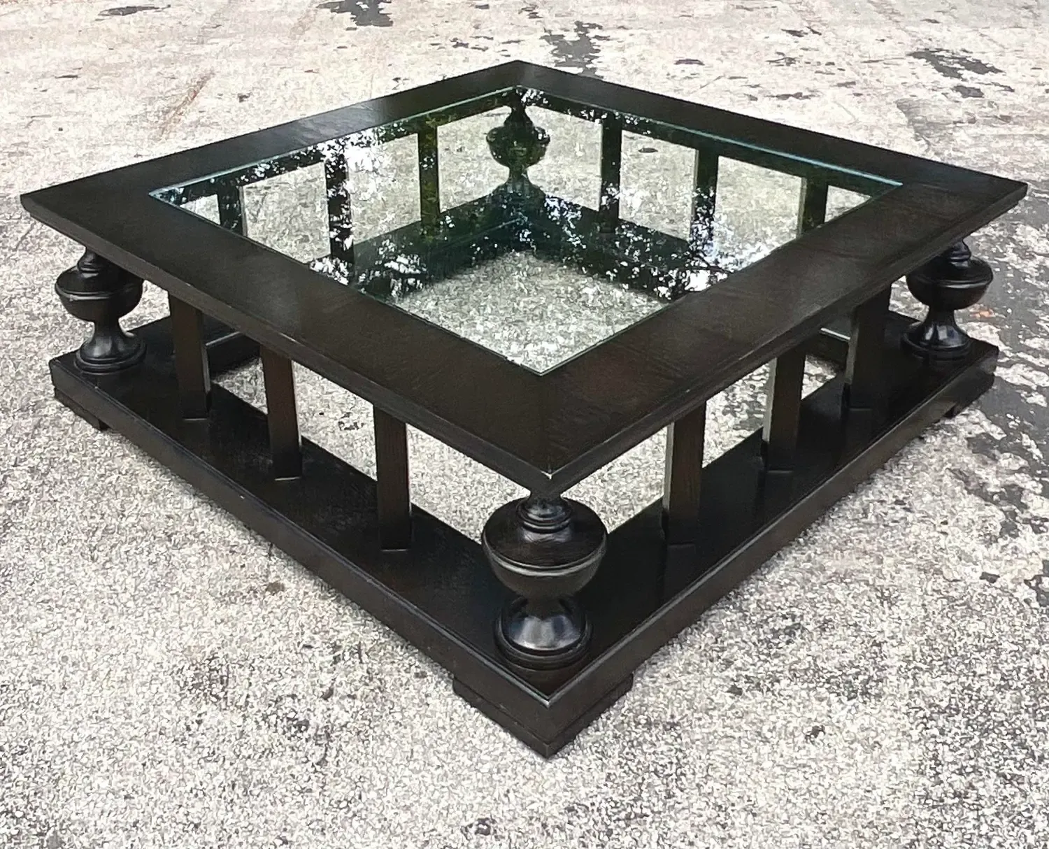 Late 20th Century Vintage Regency Pediment Coffee Table After John Roselli — additional photo 2