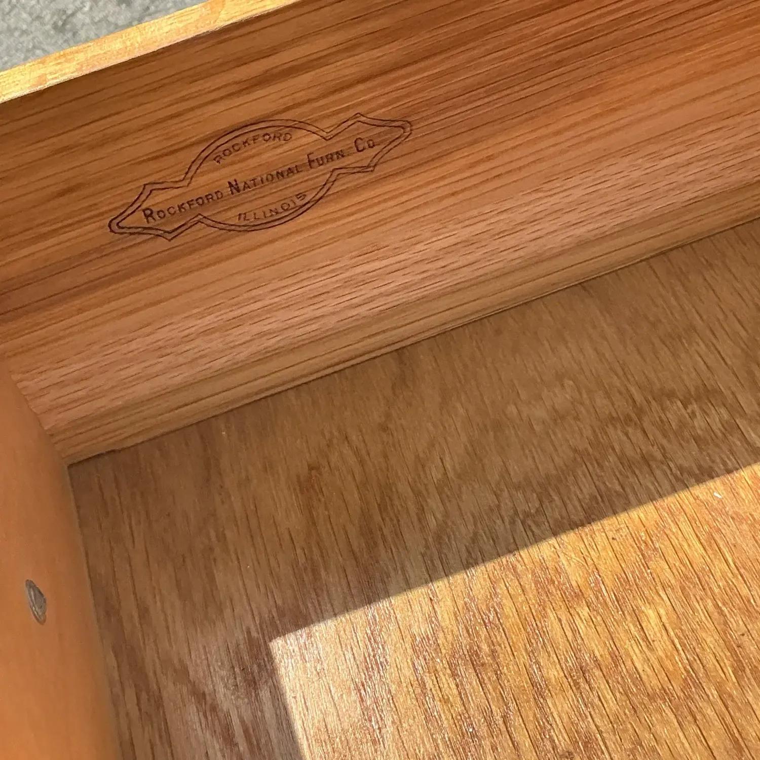 Mid 20th Century Vintage Rockford Chest of Drawers - a Pair — additional photo 5