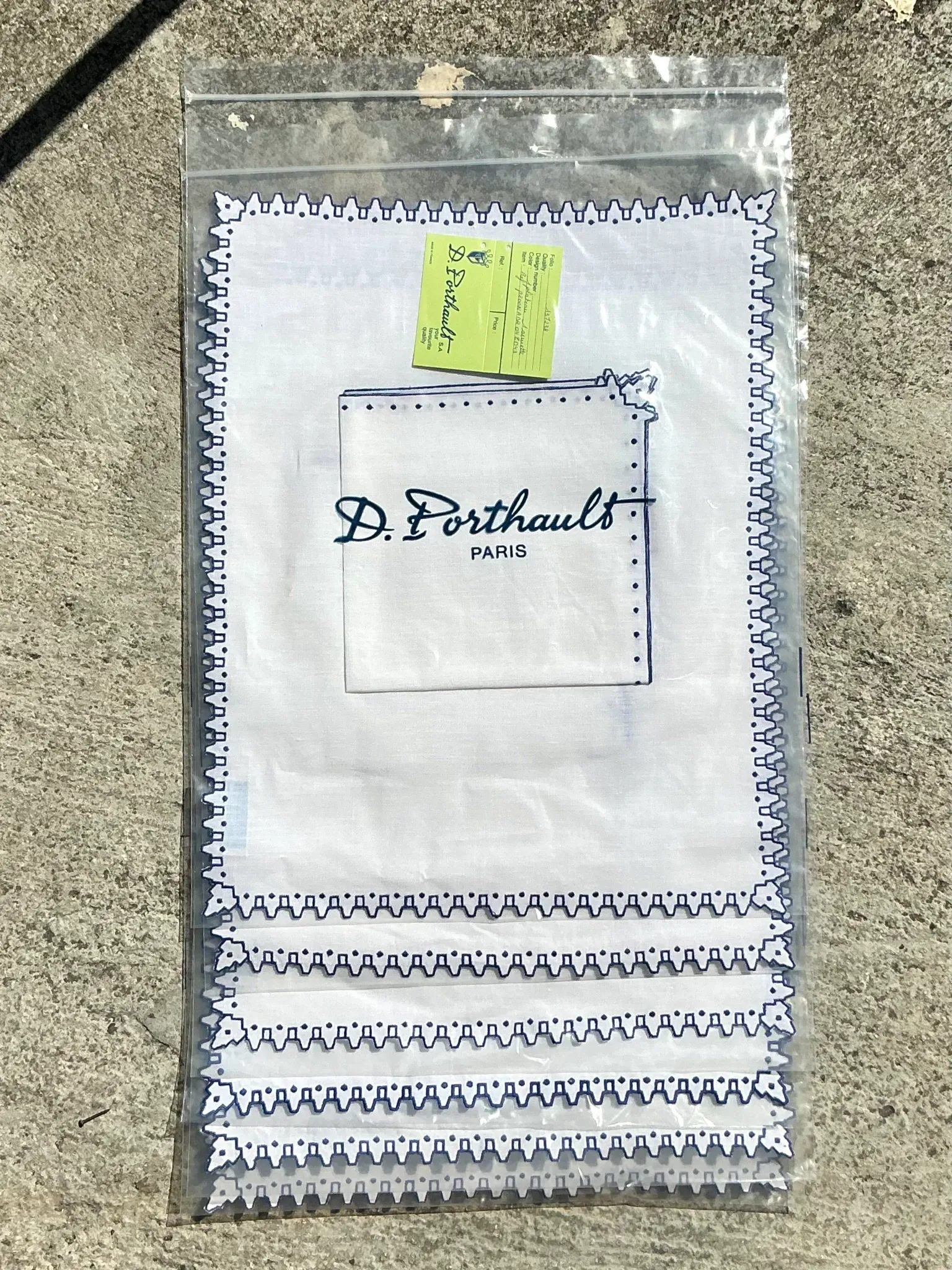 Regency Embroidered D. Porthault Paris Placemat And Napkin - Set Of 6 — additional photo 2