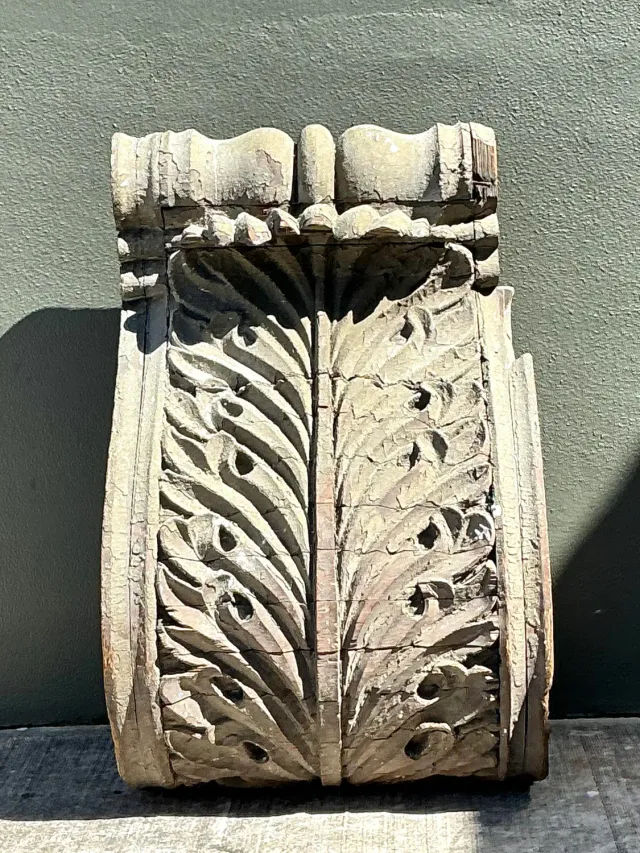 Vintage 1880s Monumental Distressed Wood Corbel — additional photo 4