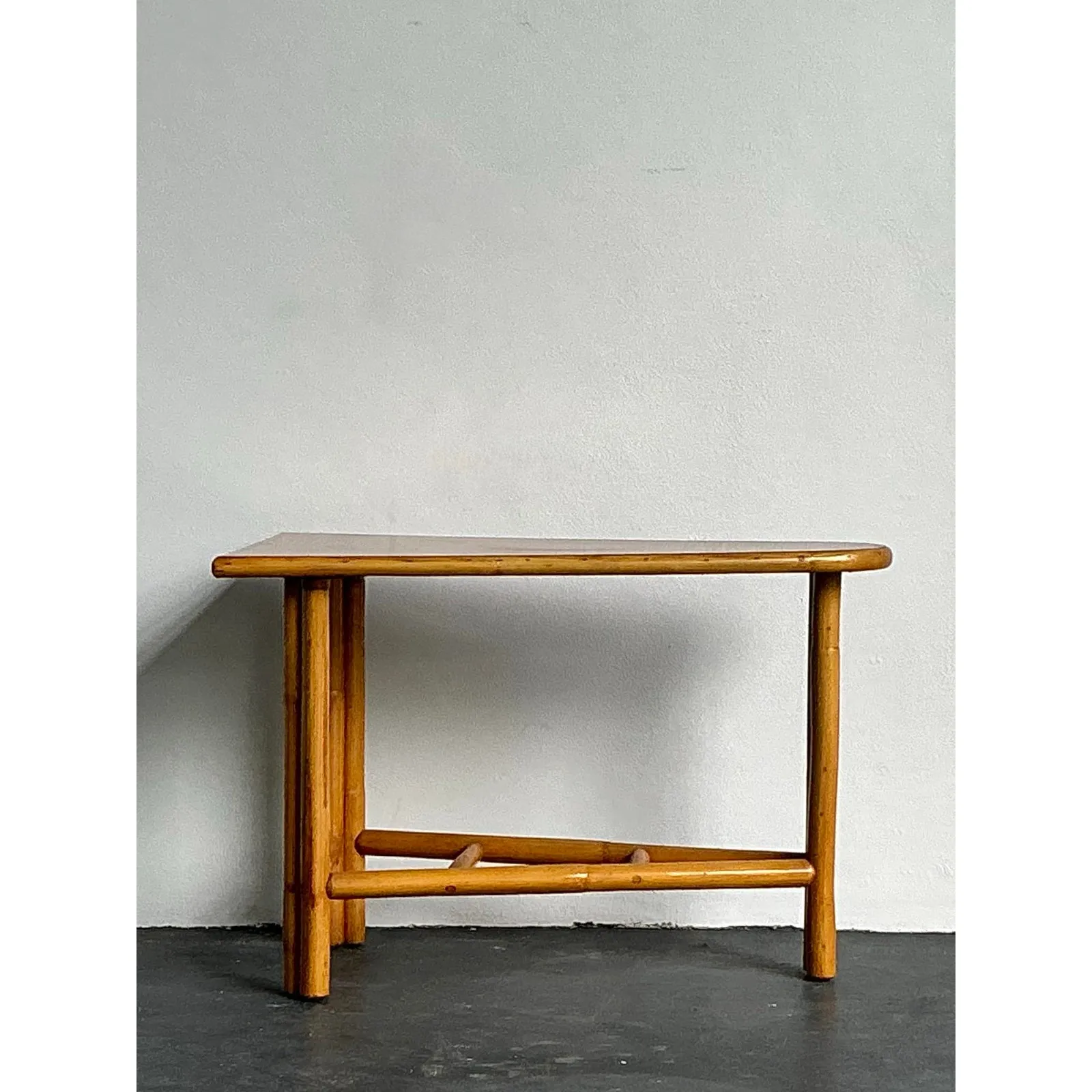 Vintage 1950s Pie Slice Rattan Side Table — additional photo 4