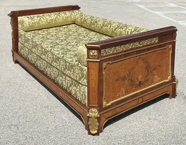 Vintage 19th Century French Louis XVI Marquetry Twin Daybed — additional photo 2