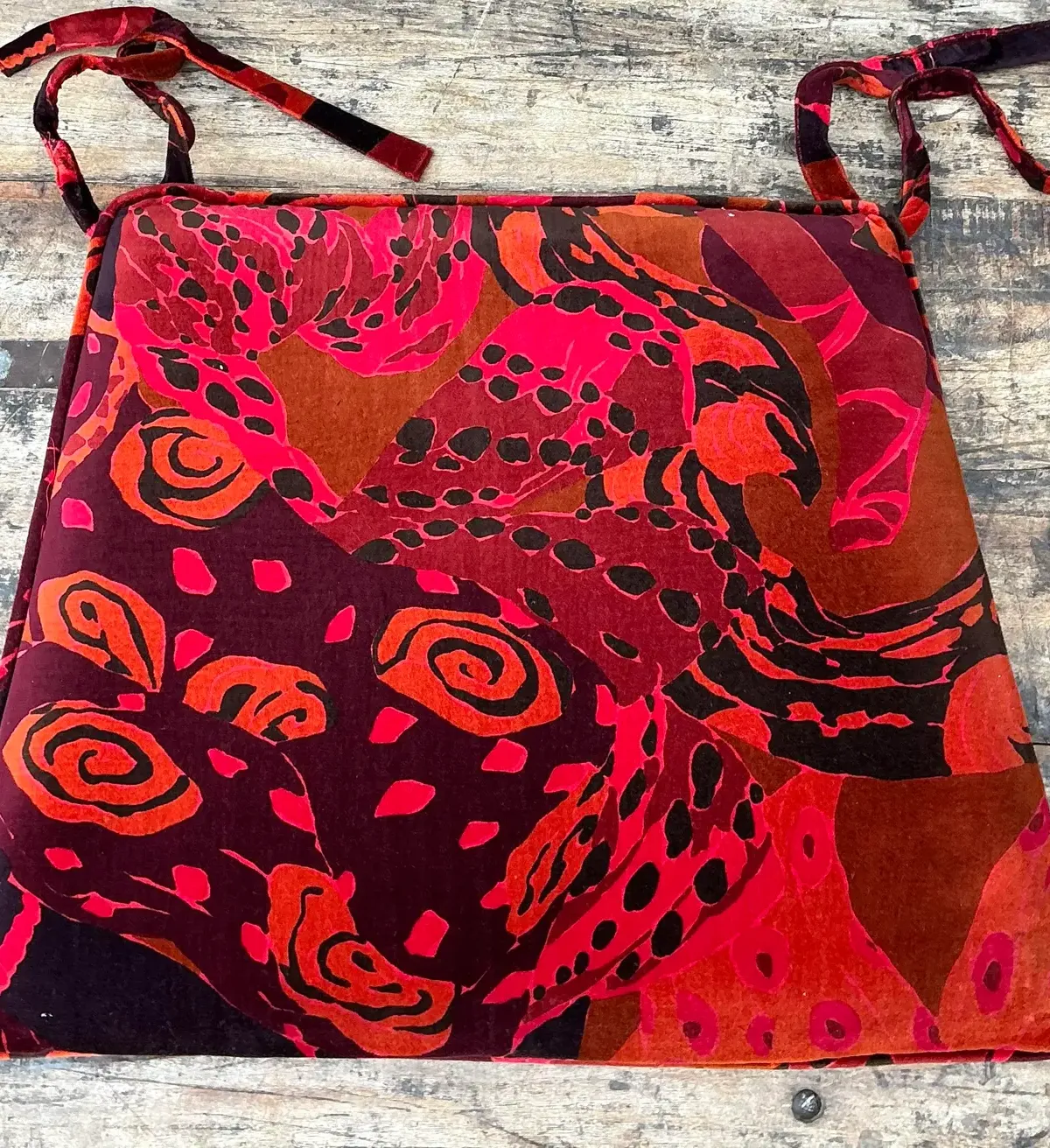 Vintage 80s Yves St Laurent Printed Velvet Tie Cushions - Set of Four — additional photo 7