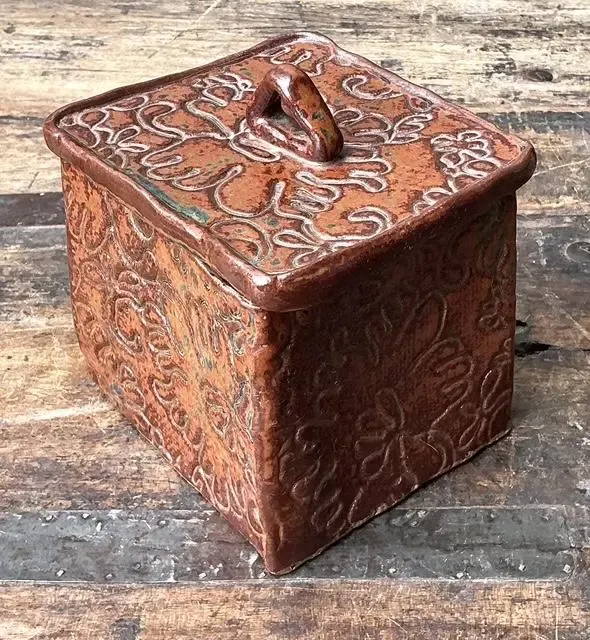 Vintage Aboriginal Studio Pottery Lidded Floral Box — additional photo 2