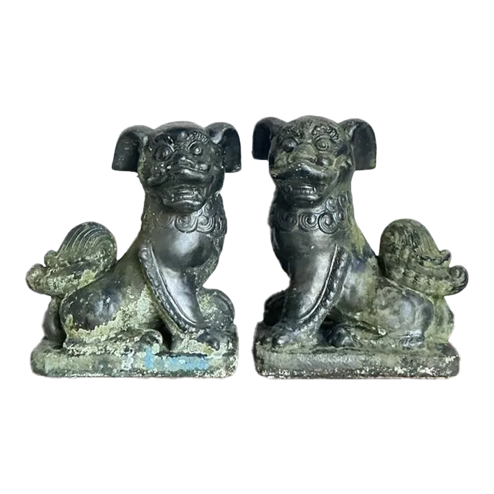 Vintage Albino Patinated Cast Cement Foo Dogs — additional photo 4