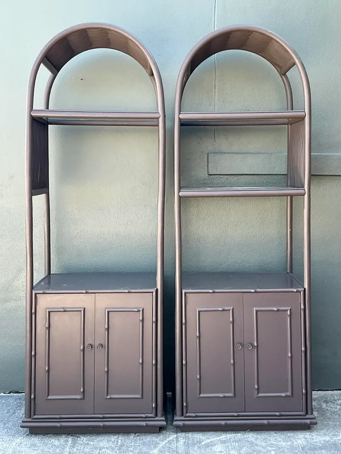 Vintage Arched Rattan Etagere - A Pair — additional photo 2