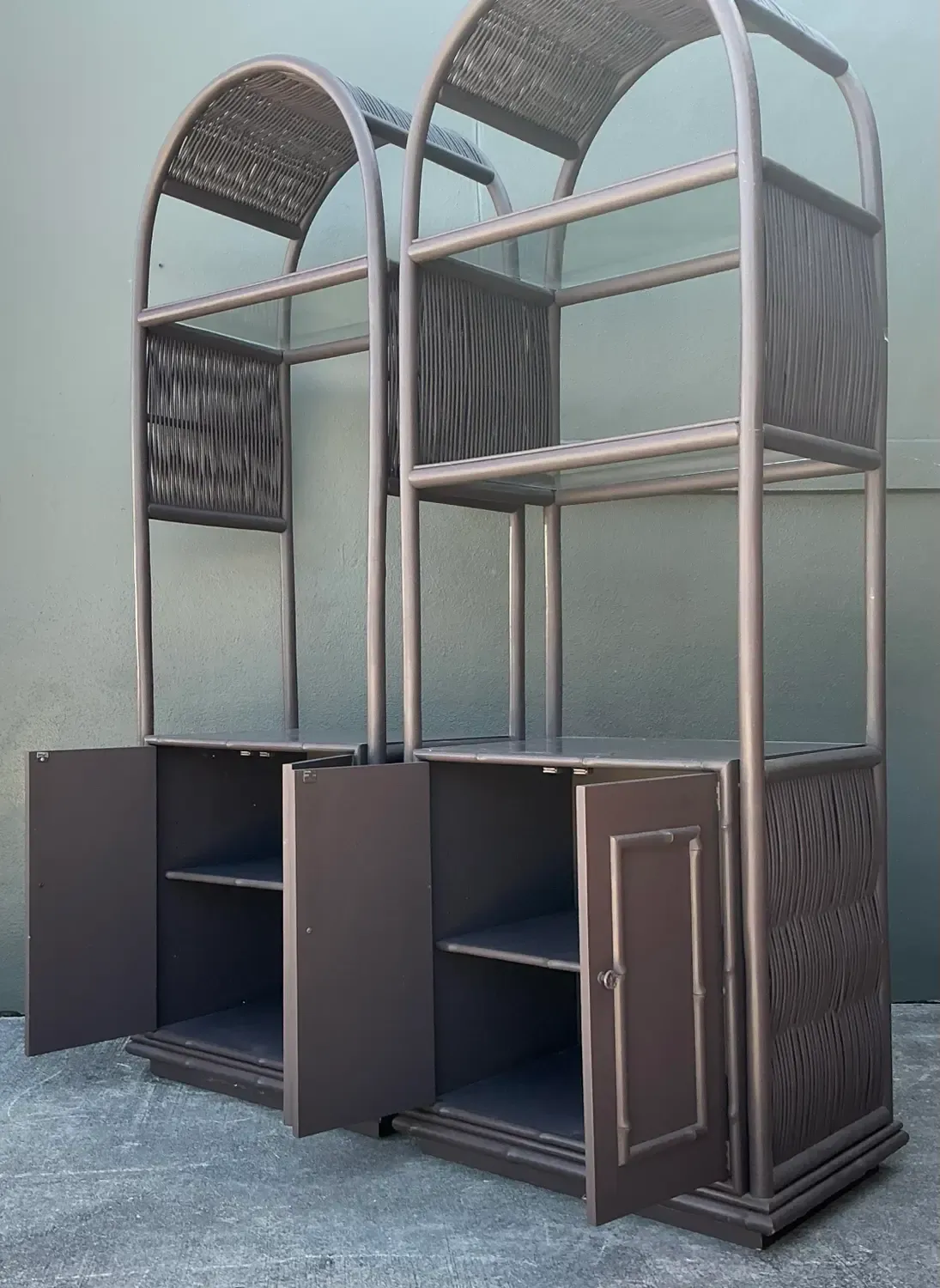 Vintage Arched Rattan Etagere - A Pair — additional photo 8
