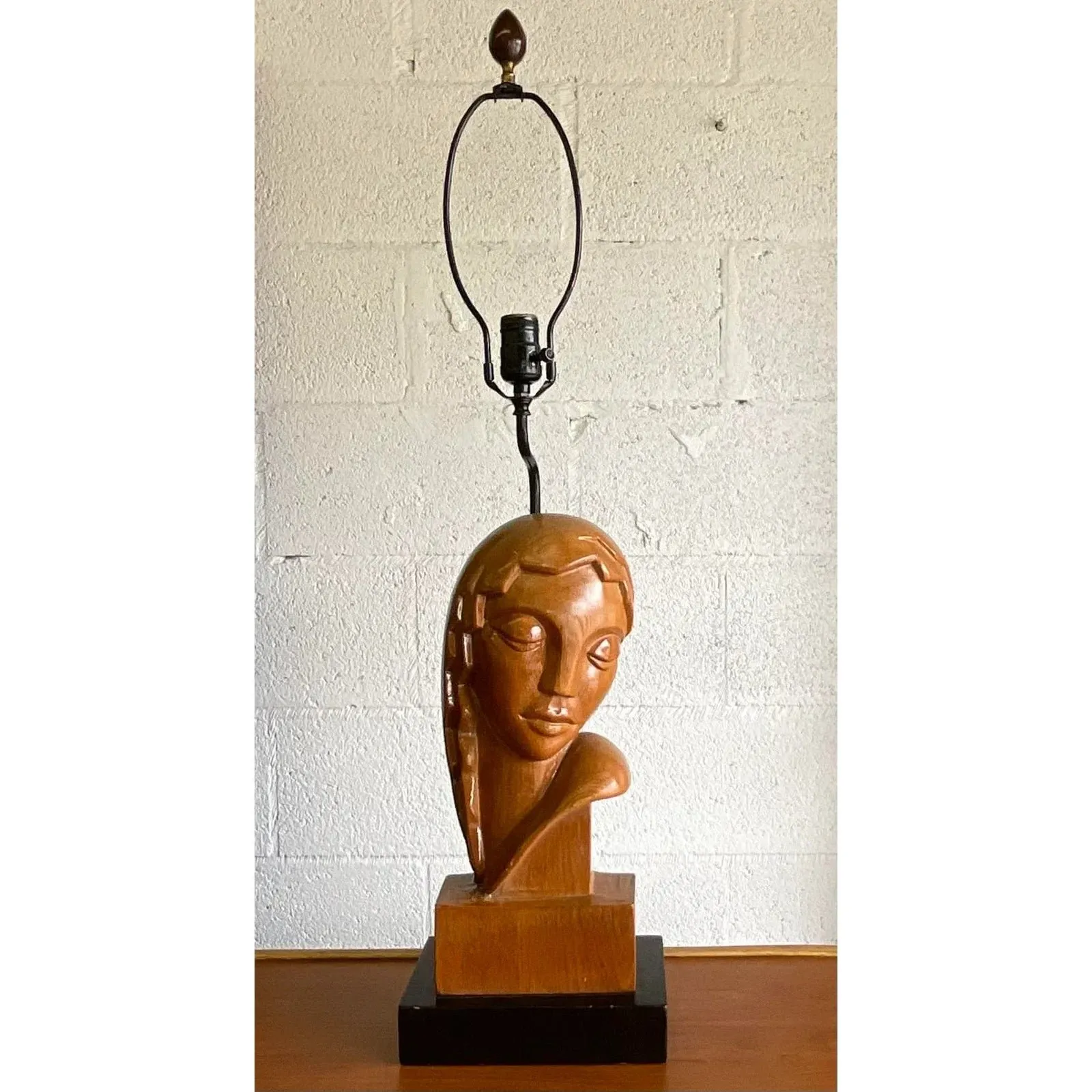Vintage Art Deco Hand Carved Lady Table Lamp — additional photo 1