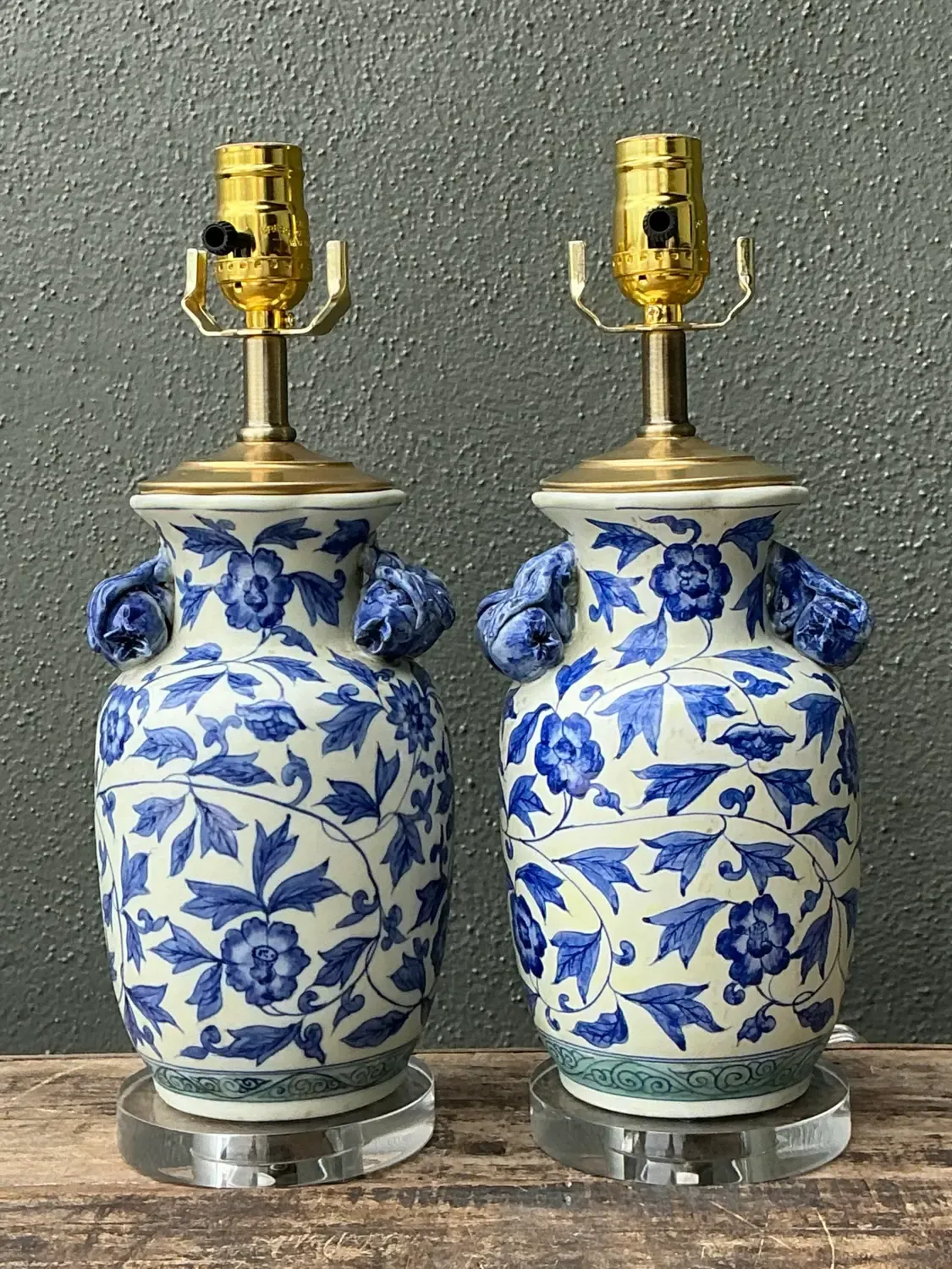 Vintage Asian Blue and White Floral Ceramic Lamps - A Pair — additional photo 6