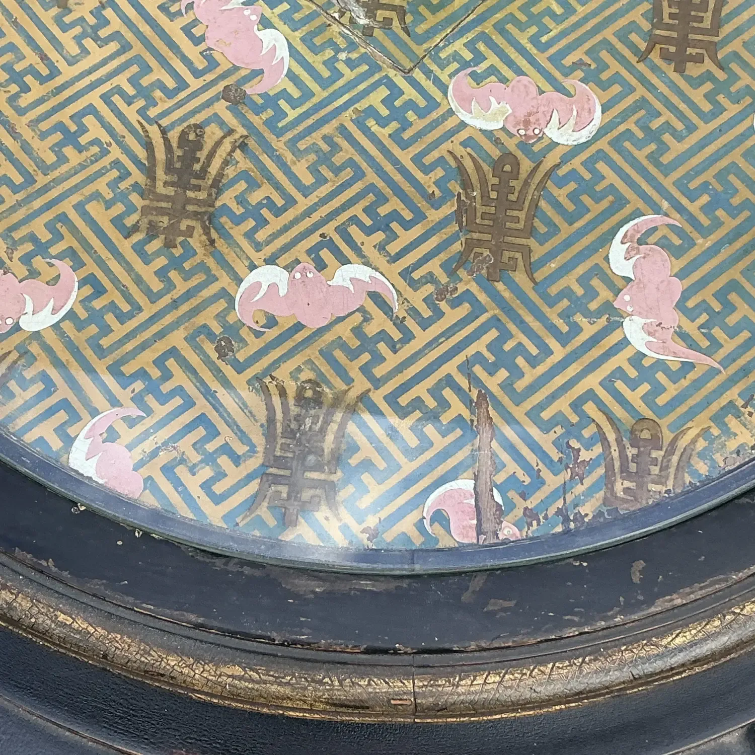 Vintage Asian Chinoiserie Bat Wing Coffee Table — additional photo 4