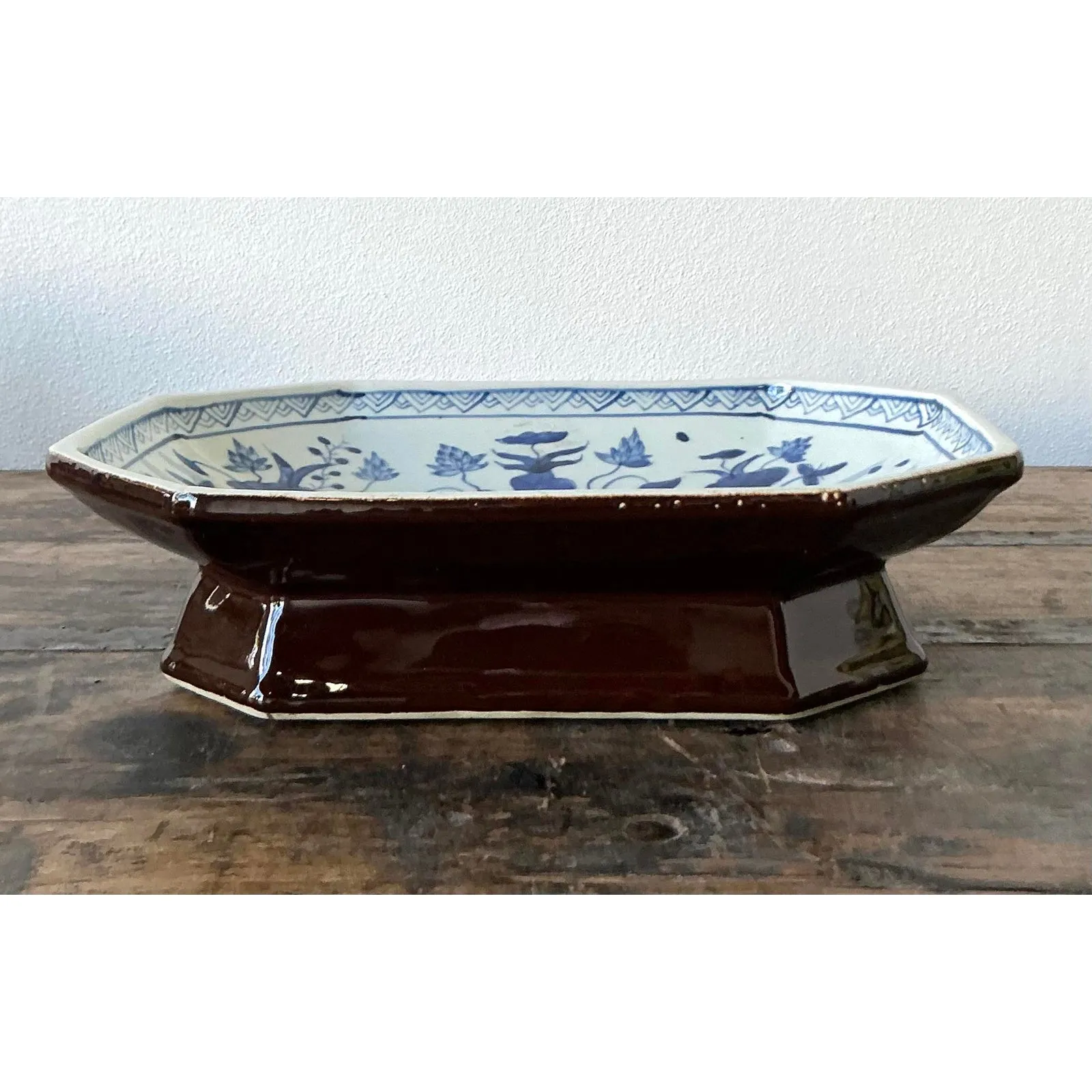 Vintage Asian Hand Painted Chinoiserie Octagon Bowl - Set of Two — additional photo 5