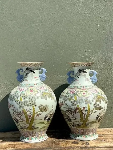 Vintage Asian Hand Painted Crane Urns - A Pair — additional photo 3