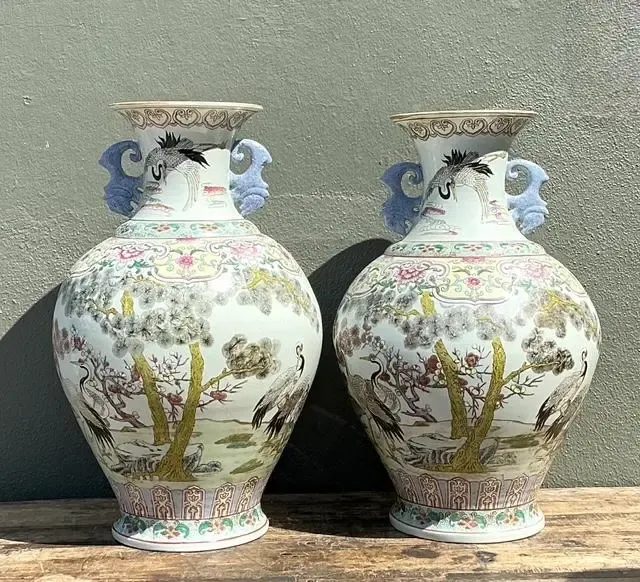 Vintage Asian Hand Painted Crane Urns - A Pair — additional photo 4