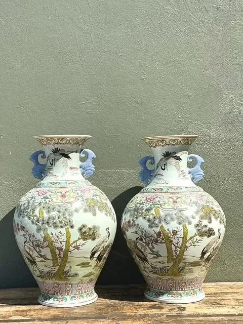 Vintage Asian Hand Painted Crane Urns - A Pair — additional photo 6