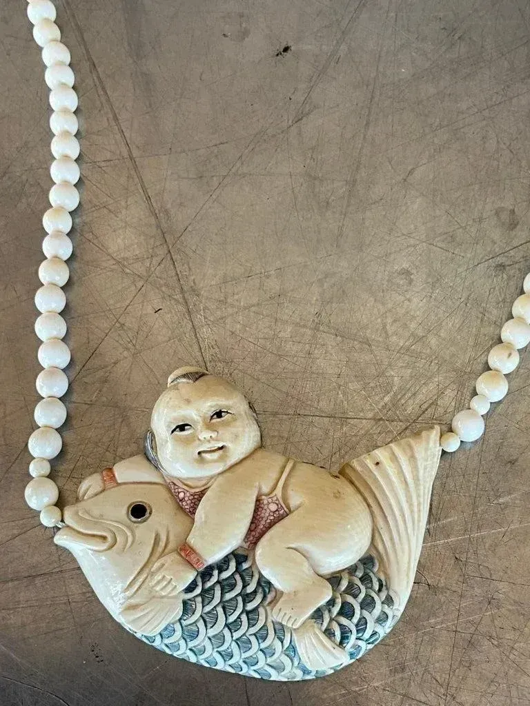 Vintage Beaded Bone Scrimshaw Necklace — additional photo 4