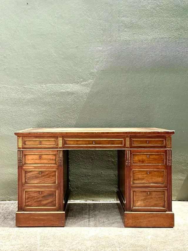 Vintage Bertram and Sons Gilt Tipped Leather Top Desk — additional photo 6