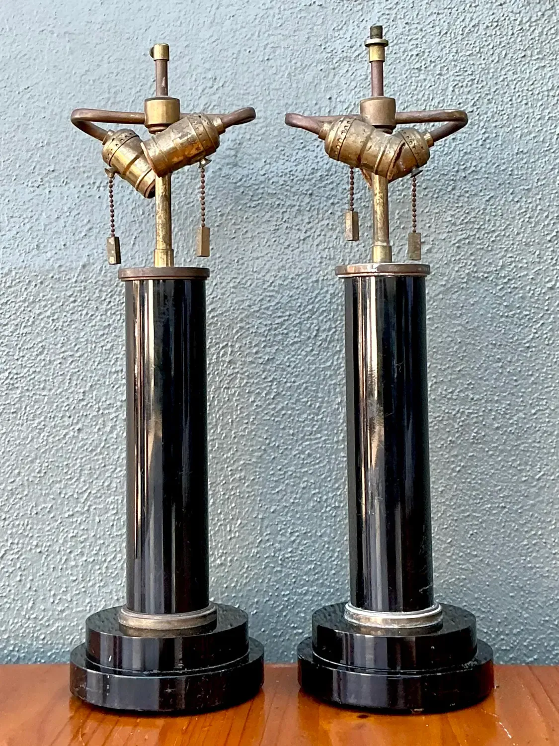 Vintage Black Lucite Column Lamps - A Pair — additional photo 2