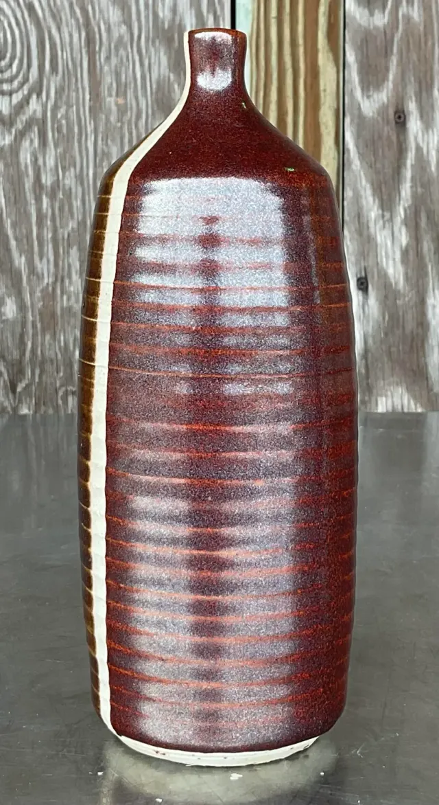 Vintage Boho 1977 Signed Studio Pottery Vase — additional photo 1