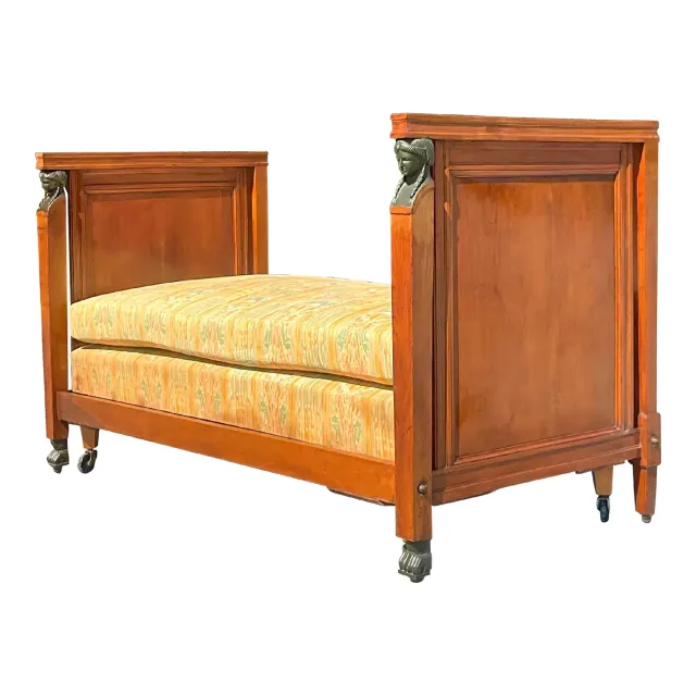 Vintage Boho 19th Century Austrian Walnut Biedermeier Trundle Bed — additional photo 1
