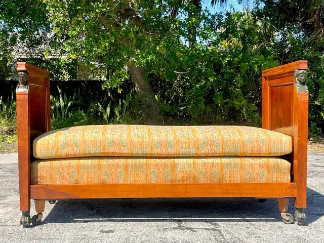 Vintage Boho 19th Century Austrian Walnut Biedermeier Trundle Bed — additional photo 7