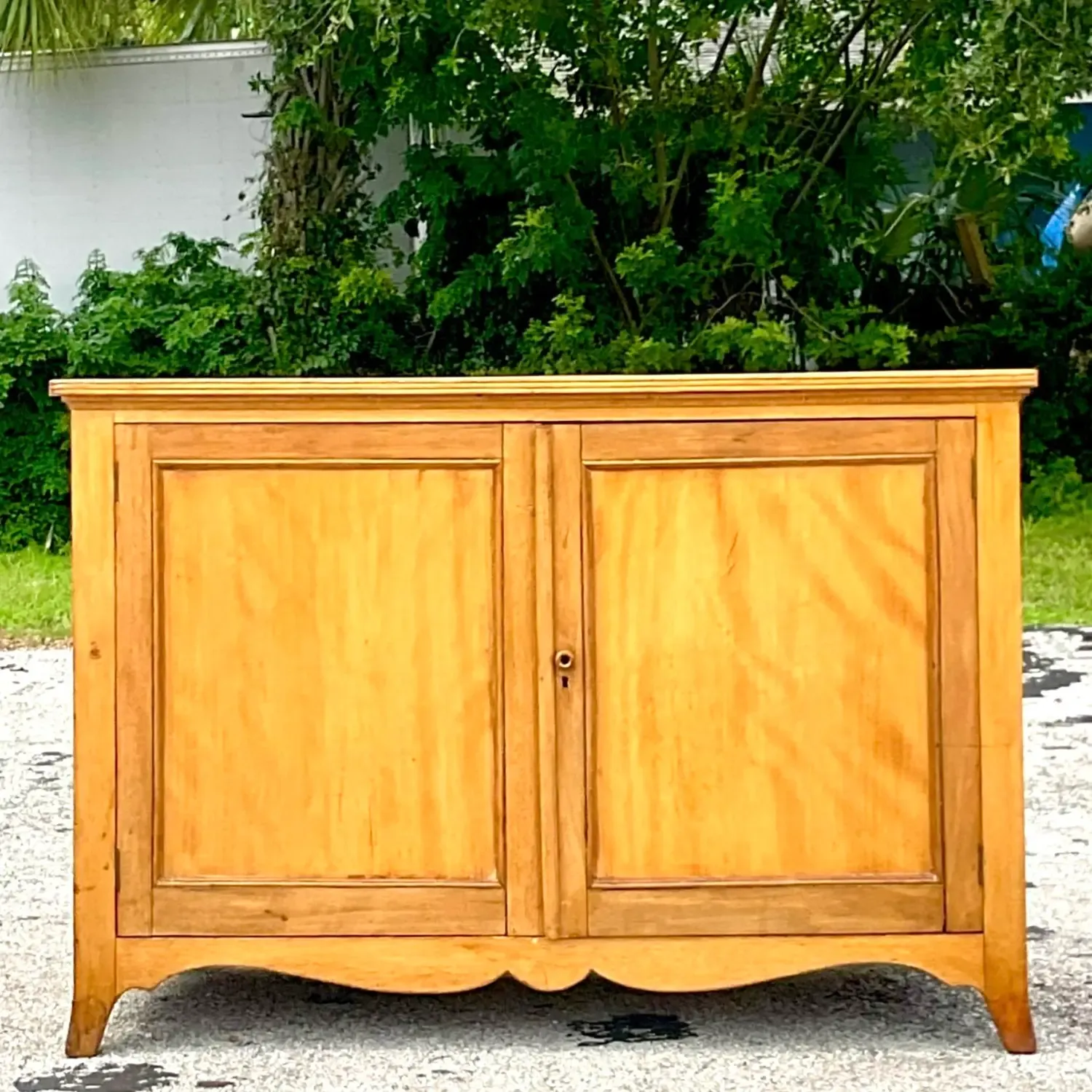 Vintage Boho 19th Century Sideboard — additional photo 1